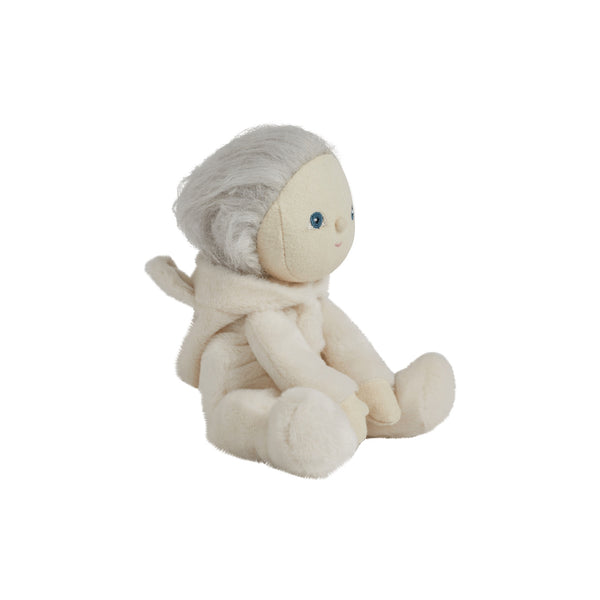 An adorable fox plush doll from the Dinky Dinkums Forest Friends collection, perfect for snuggling and imaginative play. Collectable, soft and cuddly woodland toy, ideal bedtime companion for toddlers.