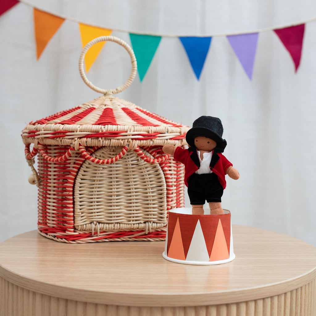 Holdie Circus Folk Rolando the Ringleader – Olli Ella USA