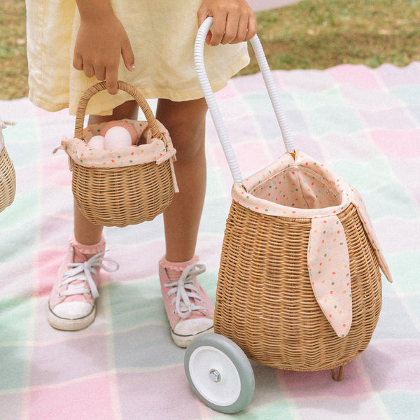 Rattan basket with printed lining, perfect for kids to carry their favorourite toys as well. This woven rattan basket can also be used as a home décor storage solution for bedrooms or nurseries.