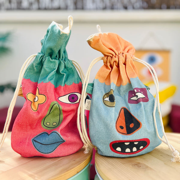 Enhance sensory exploration and imaginative play with our vibrant, tactile stones. Made from a blend of resin and granite, these weighted treasures are ideal for sparking creativity and engaging young minds in endless adventures.