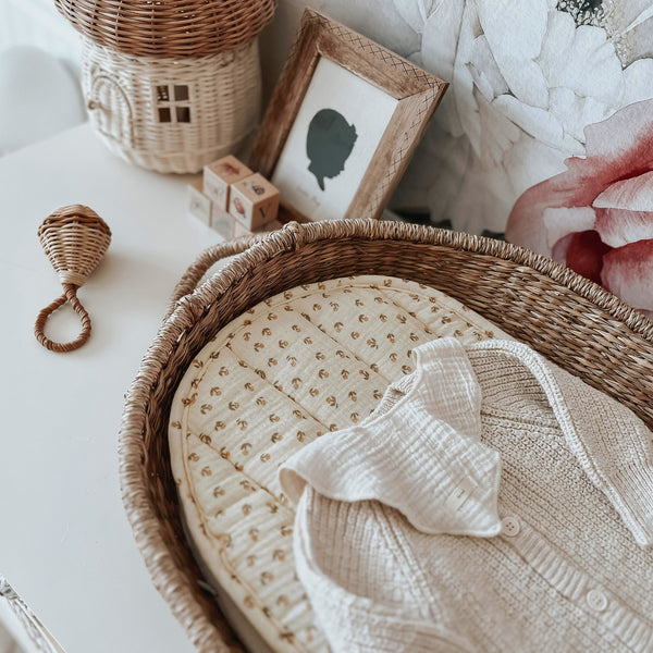 Organic cotton mushroom printed baby changing basket liner. Gender-neutral water-resistant liner mat for baby basket.