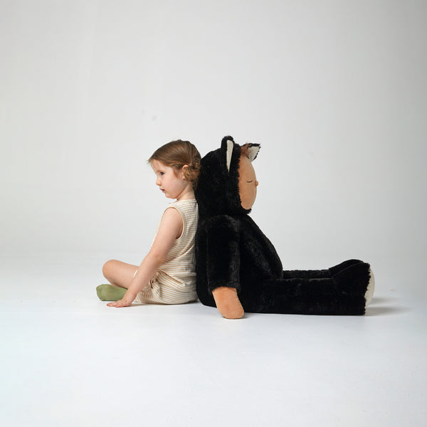 Giant Cozy Dinkum - Black Cat Nox