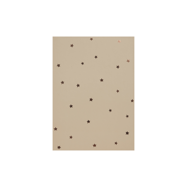 Keepsake gift set featuring a beautiful soft doll and matching swaddle cloth. The lullaby Lyra includes a pompom on their bonnet that plays a sleepy tune when pulled, perfect for soothing newborns, making it the perfect gift for newborns and expecting parents.