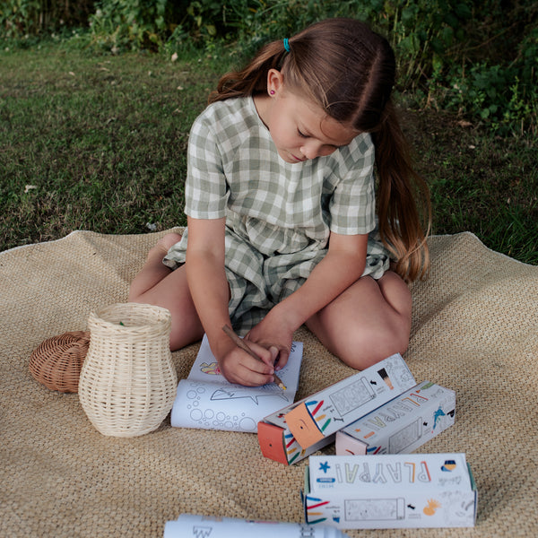 Playpa Paper Mini in Ocean theme, featuring fun and engaging ocean designs for kids to color and decorate. Ideal for creative play, kids' activity paper roll.