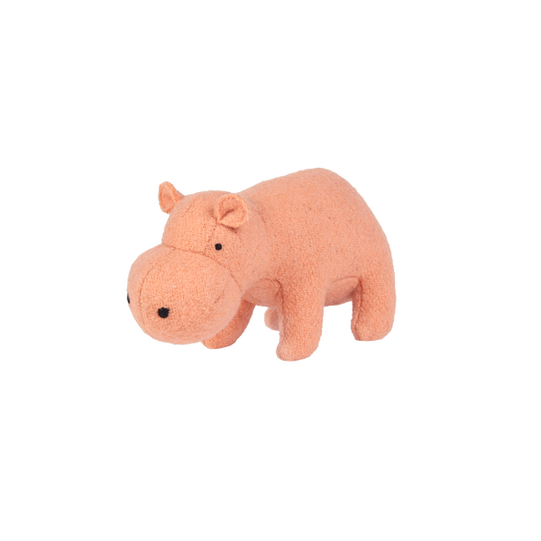 Palm-sized felted safari animal toys. These 3 african animal toys make wonderful prompts for hours of imaginative play. Lion toy, Hippo toy and Giraffe toy.